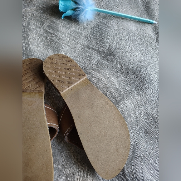 ONIX Tan Women's Sandals - Picture 3 of 3